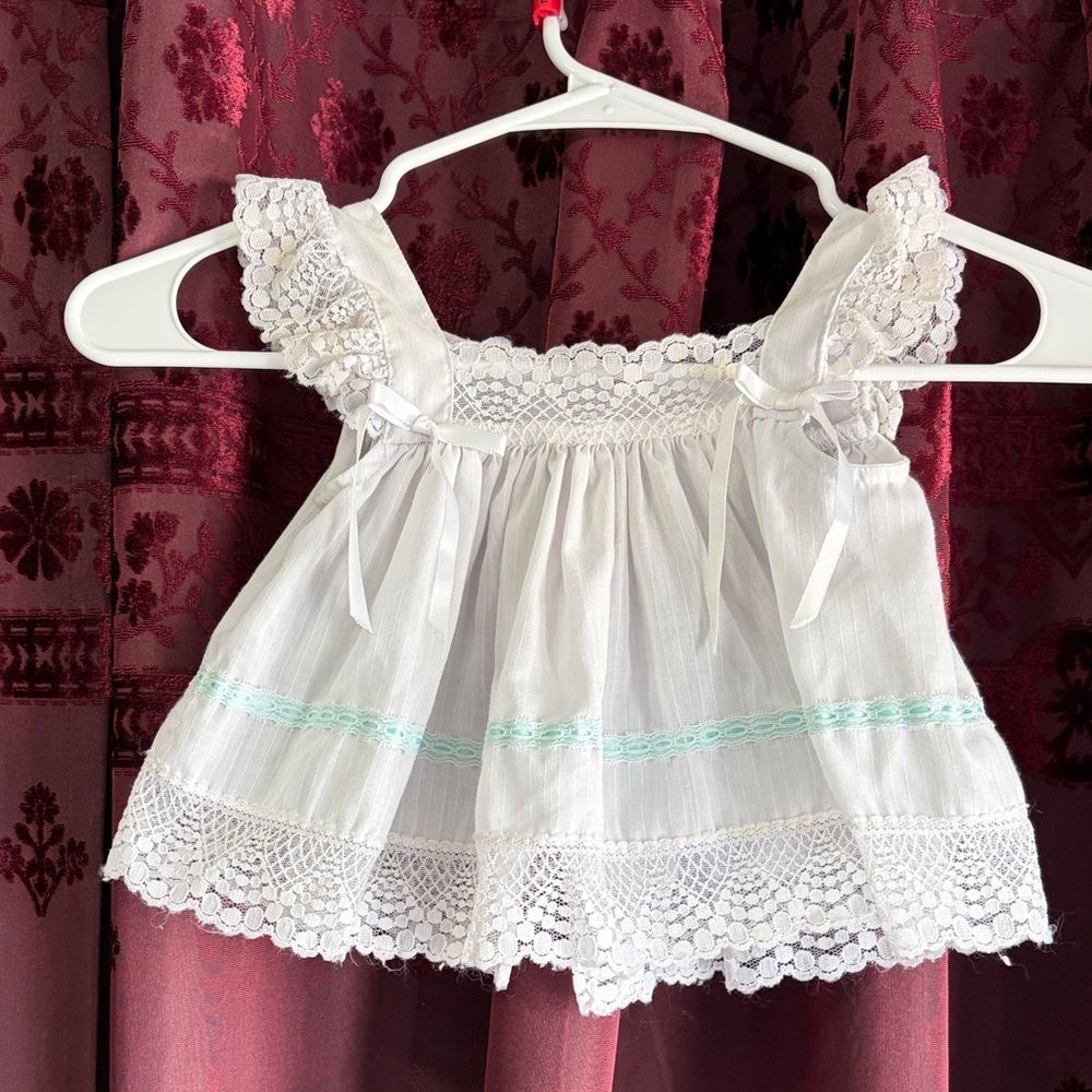 3/$20 White Lace Trimmed Baby Apron Dress Size  6-12 Months